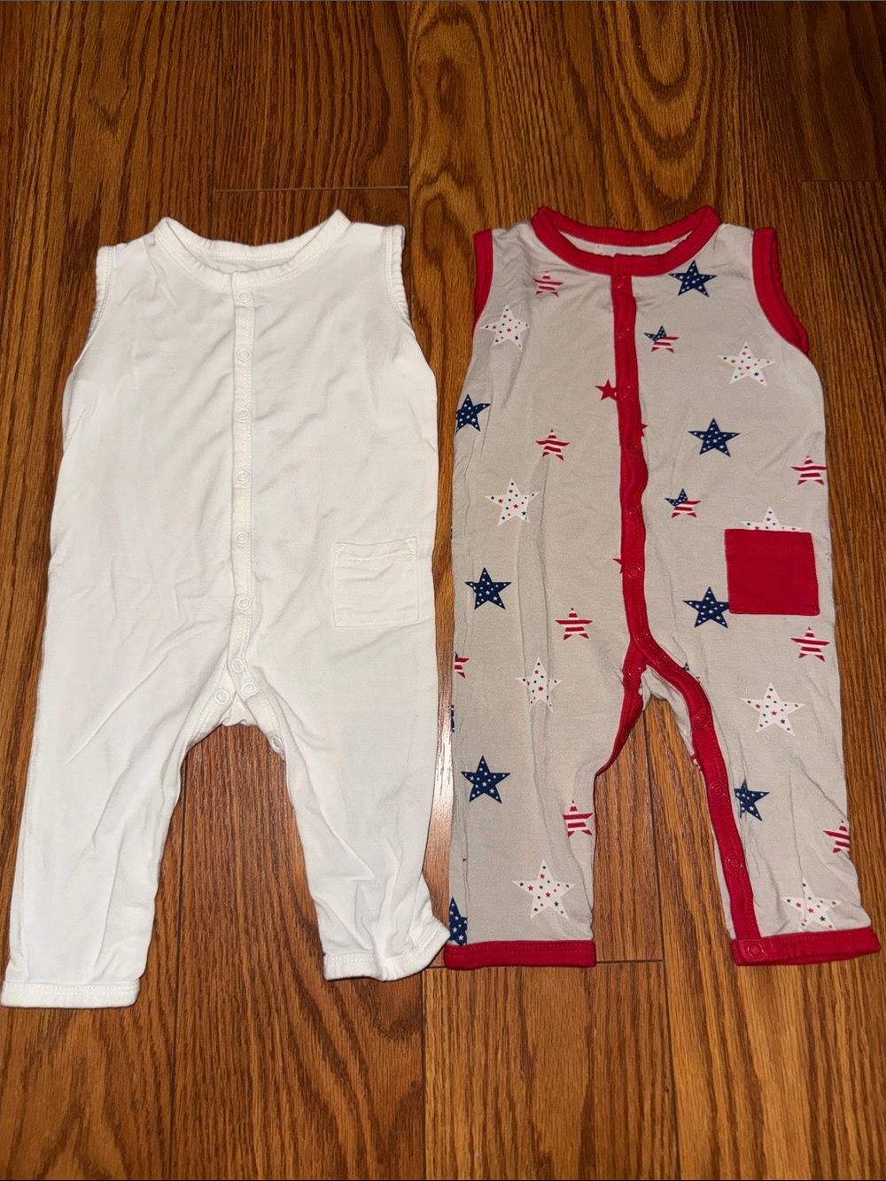 2 kyte baby Sleeveless romper